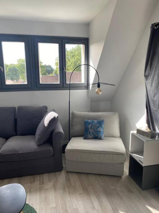 Magnifique Studio De Charme Évreux Exterior foto